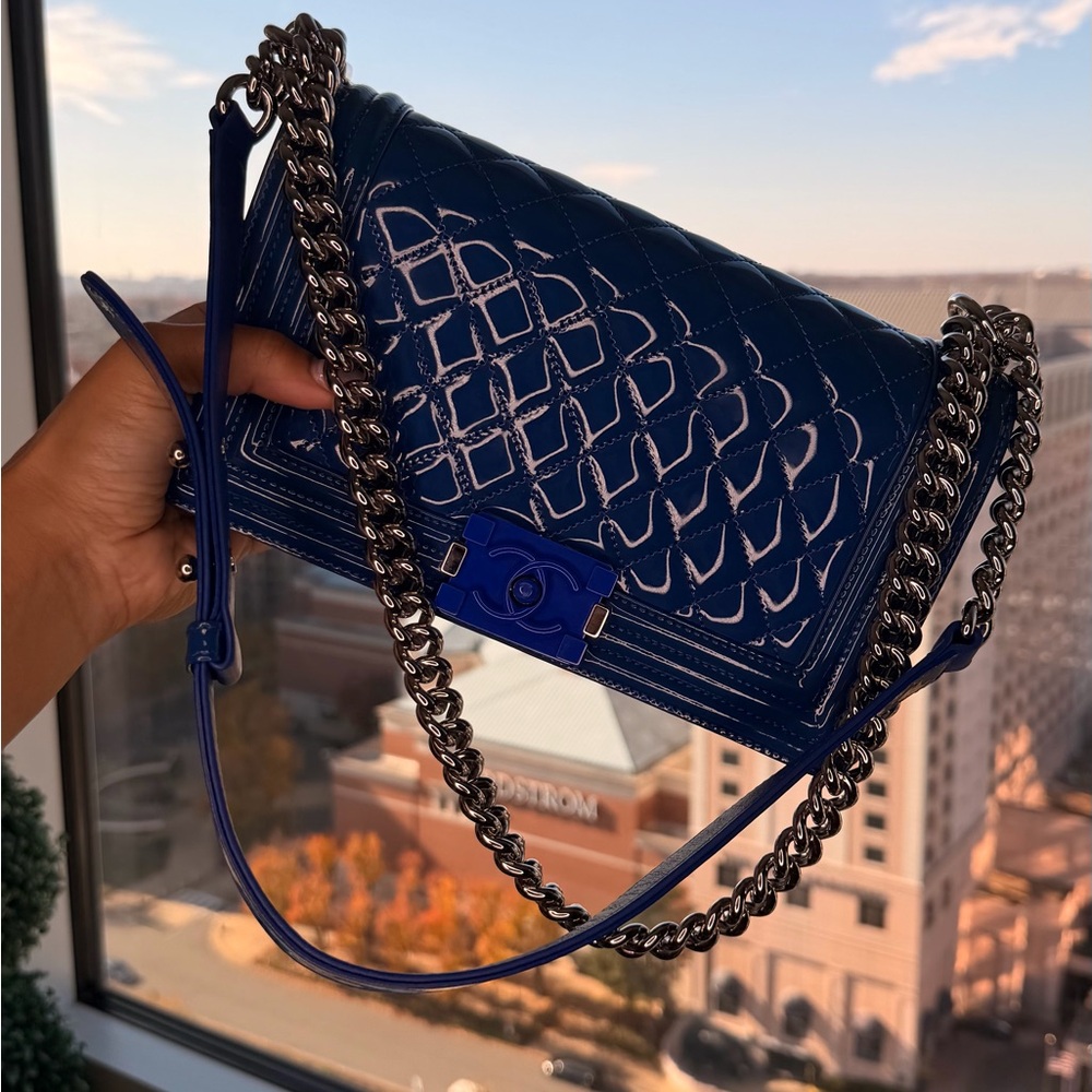 ⭐️Authentic⭐️ Chanel Boy Medium Plexiglass Patent Leather Flap Bag - Blue